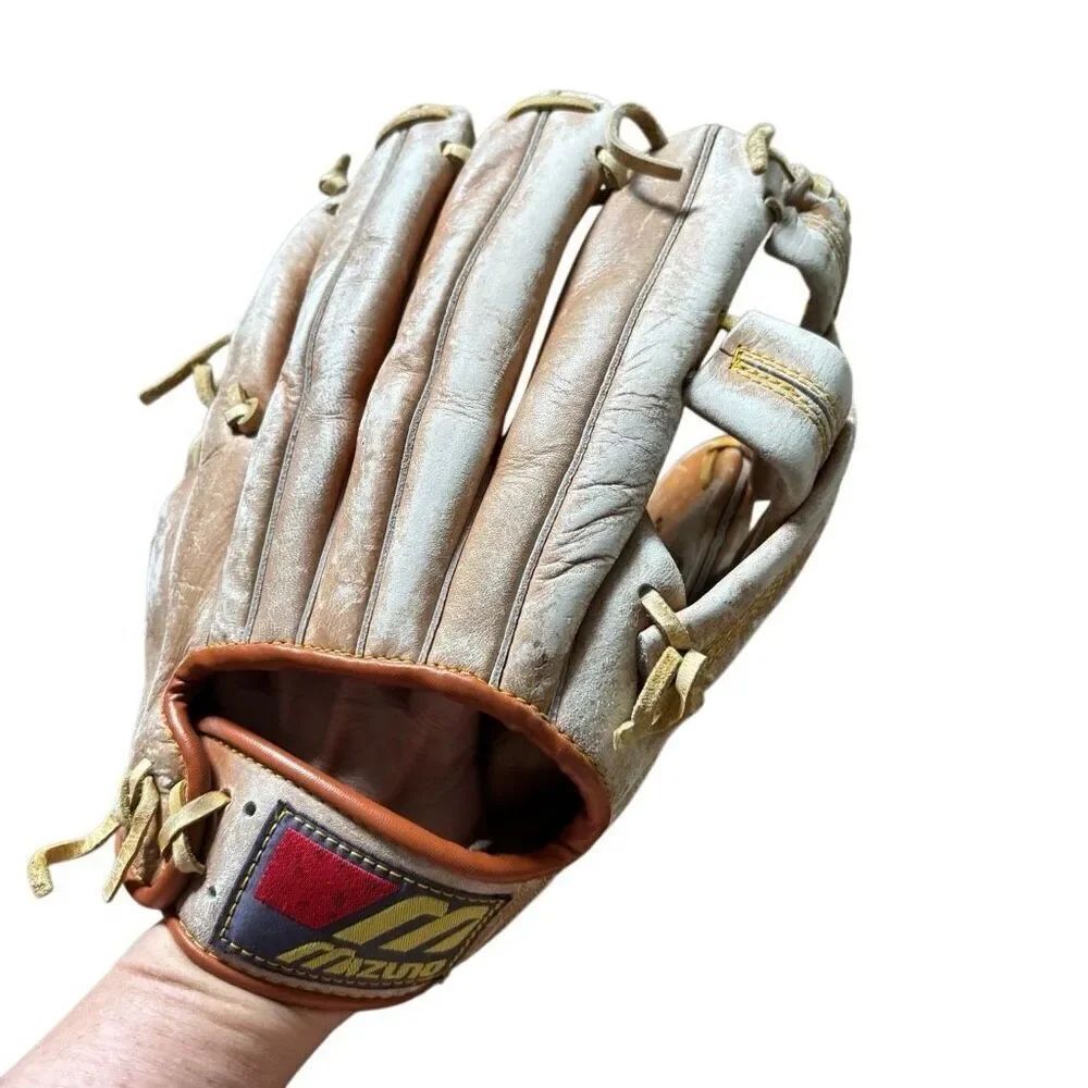 Mizuno MM5050 Max Flex Professional Model RHT 12” Baseball Glove - Picture 6 of 8